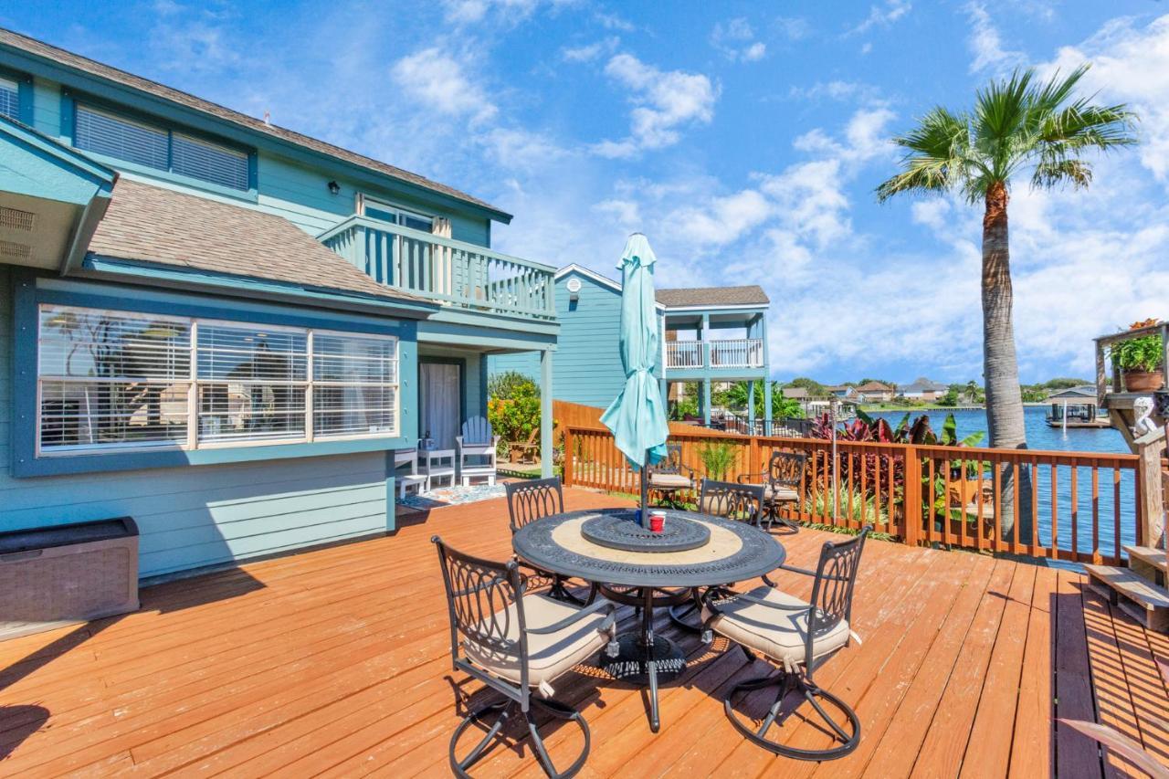 Beauty On The Water! Lake House Near The Beaches! ガルベストン エクステリア 写真