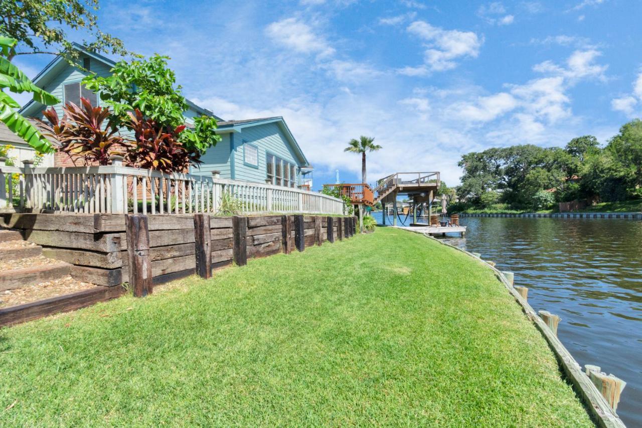 Beauty On The Water! Lake House Near The Beaches! ガルベストン エクステリア 写真