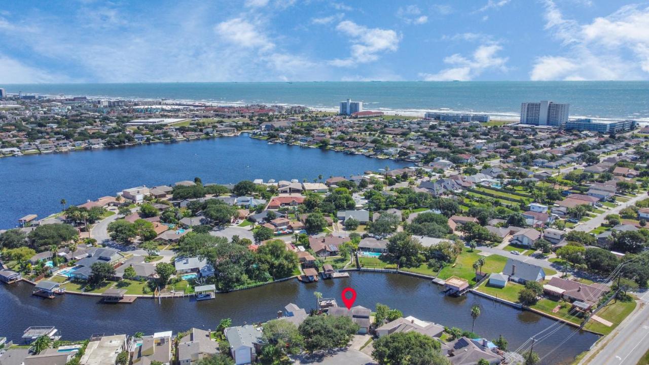 Beauty On The Water! Lake House Near The Beaches! ガルベストン エクステリア 写真